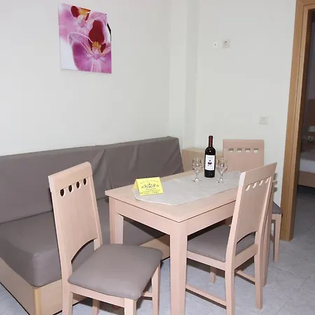 Apartman Angela Kávosz